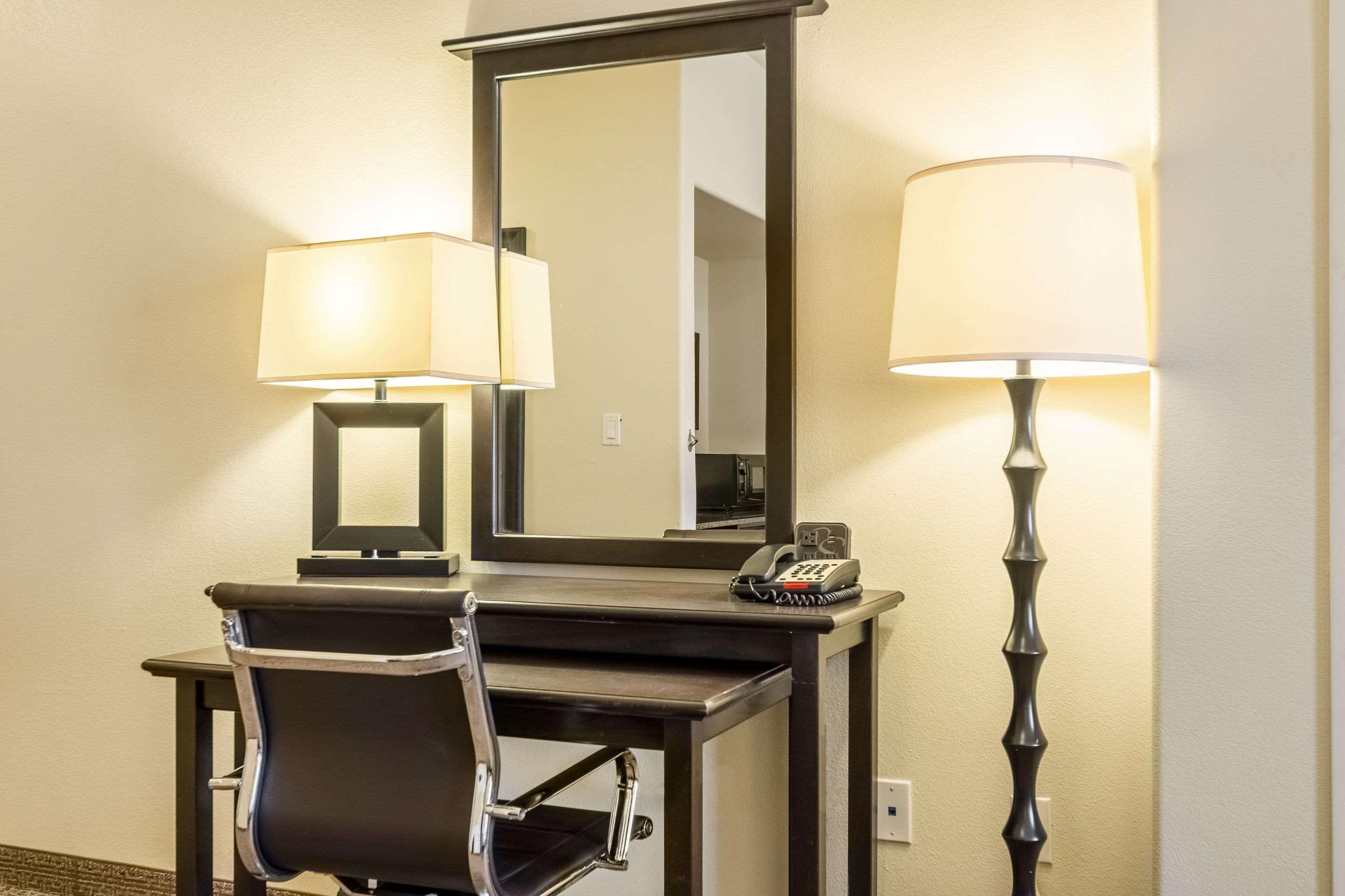 Comfort Suites Александрия Екстериор снимка
