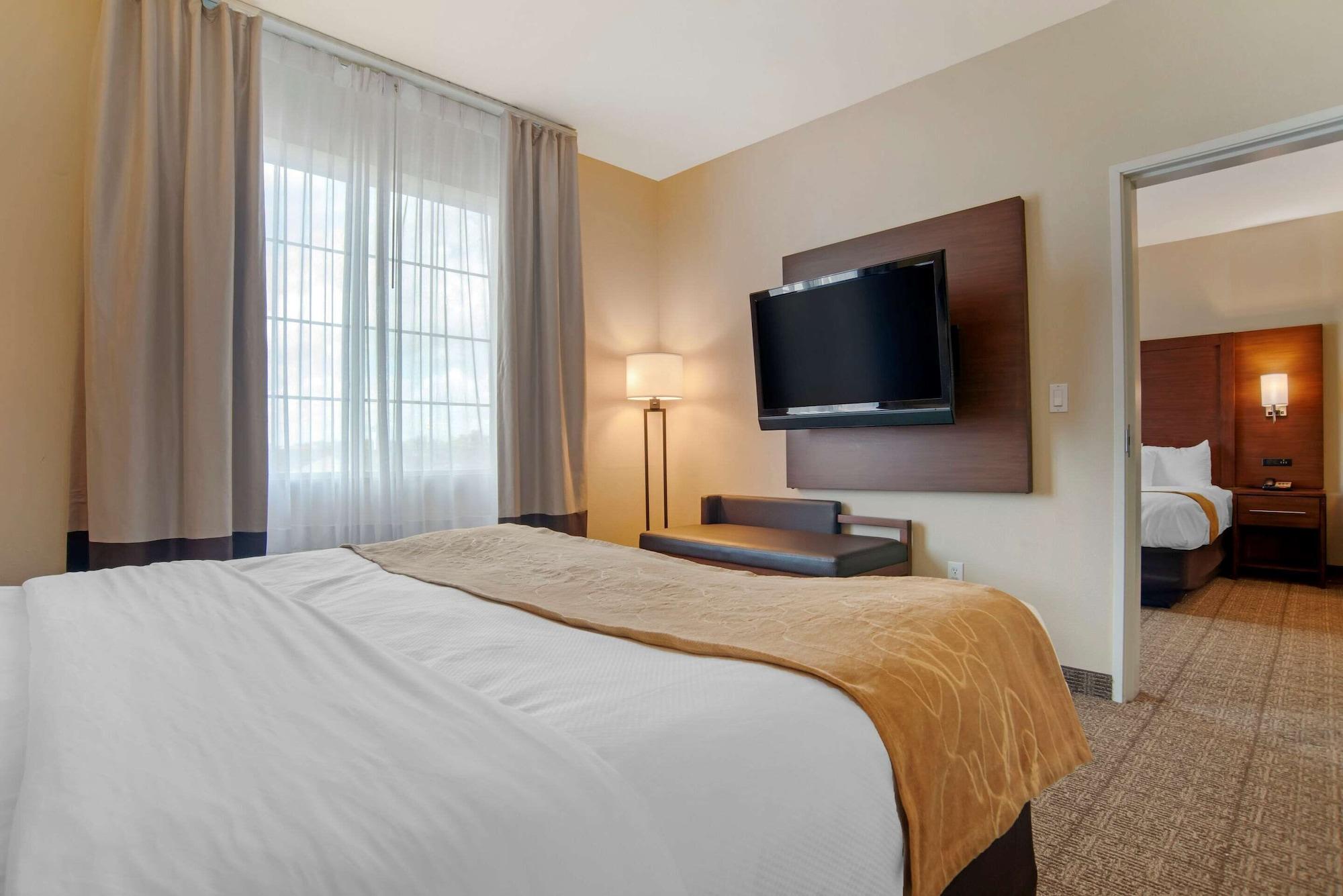 Comfort Suites Александрия Екстериор снимка